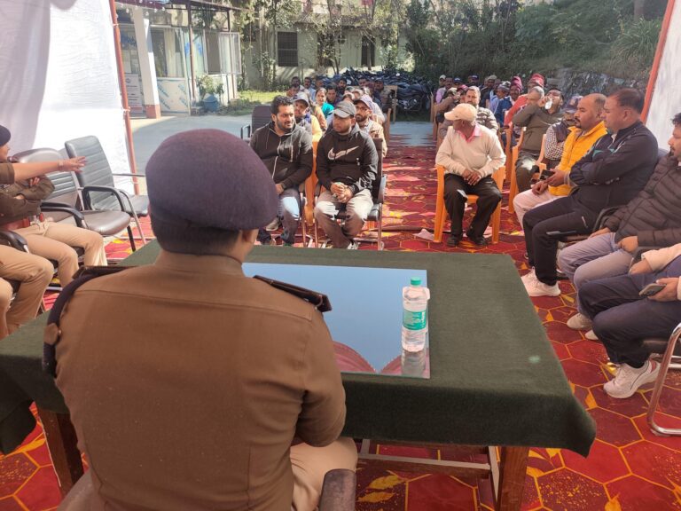 थाना दिवस में सुनी गई जन समस्याएँ, SP अजय गणपति ने दिए त्वरित निस्तारण के निर्देश