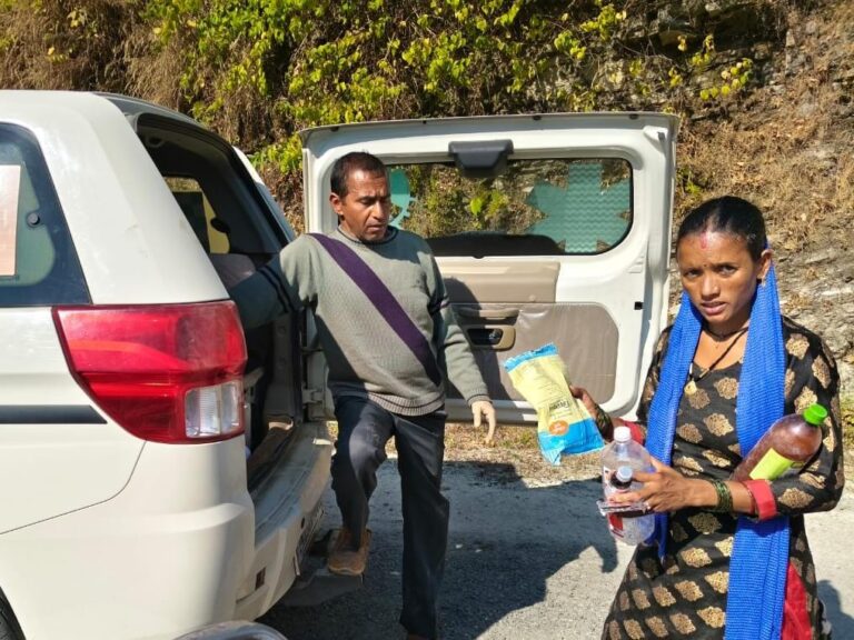 दुधौरी में पशुचिकित्सा शिविर से 73 पशुओं को मिला उपचार