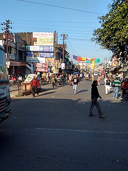 कालाढूंगी रोड बनेगी चौड़ी और मजबूत, ड्रेनेज कार्य शुरू