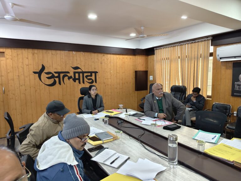अल्मोड़ा में शहीद स्मारकों की धीमी गति पर सख्ती! ADM युक्ता मिश्र ने दिए त्वरित कार्रवाई के निर्देश