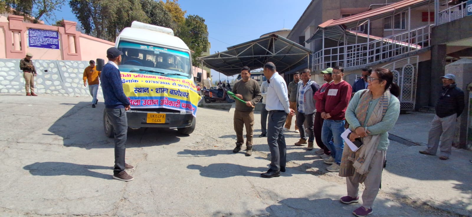 कीवी उत्पादन को बढ़ावा देने के लिए किसानों का प्रशिक्षण दल रवाना
