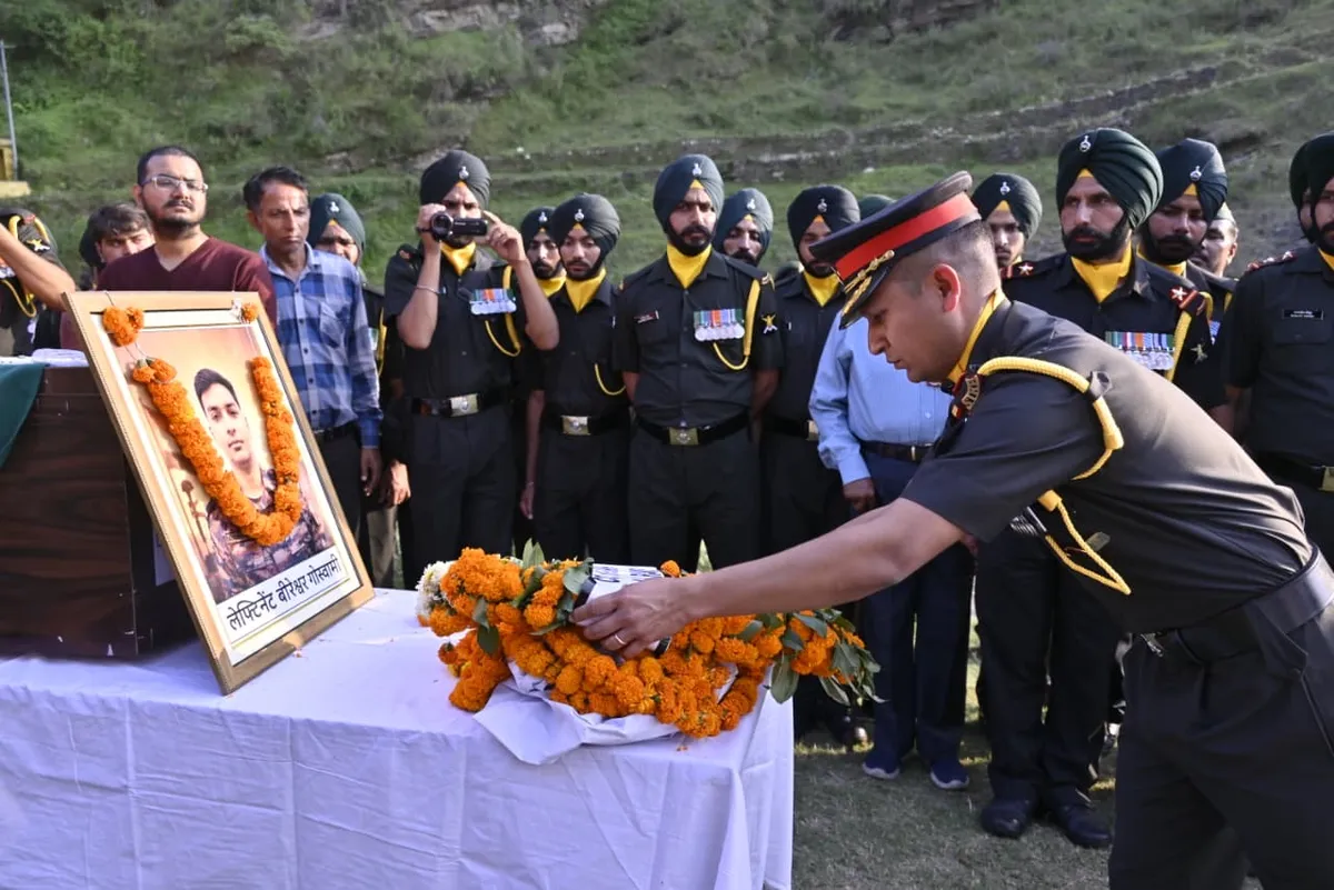 अल्मोड़ा में सैन्य सम्मान के साथ शहीद लेफ्टिनेंट बीरेश्वर गोस्वामी का हुआ अंतिम संस्कार