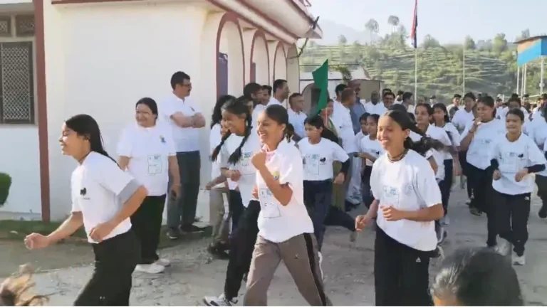 चंपावत में योग और स्वास्थ्य के प्रति जागरूकता के लिए रन फॉर योगा दौड़ का हुआ आयोजन