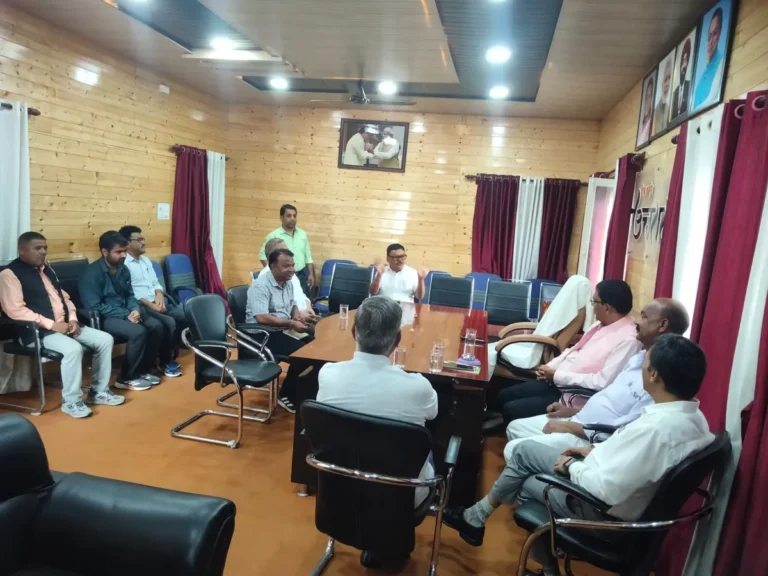 यूपीसीएल प्रबंध निदेशक ने चम्पावत में विद्युत परियोजनाओं की समीक्षा की, अधिकारियों को दिए आवश्यक निर्देश