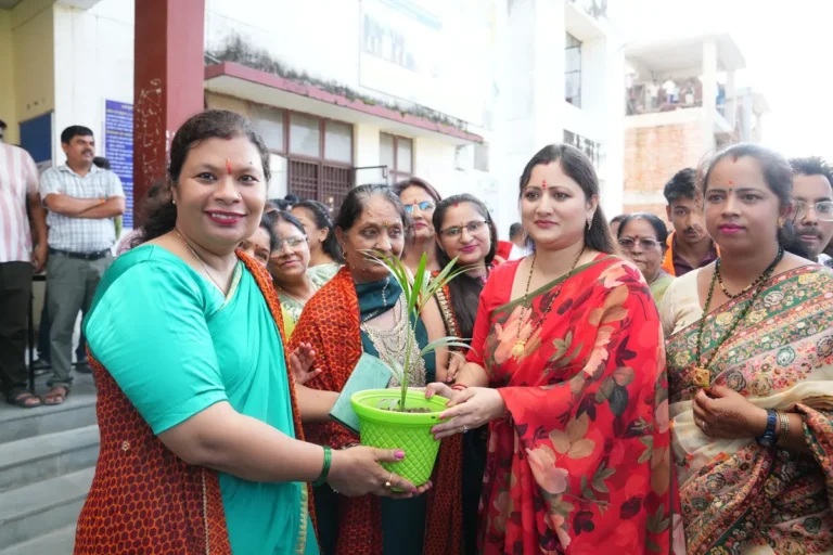 चंपावत: सेवा संकल्प फाउंडेशन के सावन उत्सव में 10 कर्मठ महिलाओं को मिला 'नंदा शिखर सम्मान', महिला सशक्तिकरण पर जोर
