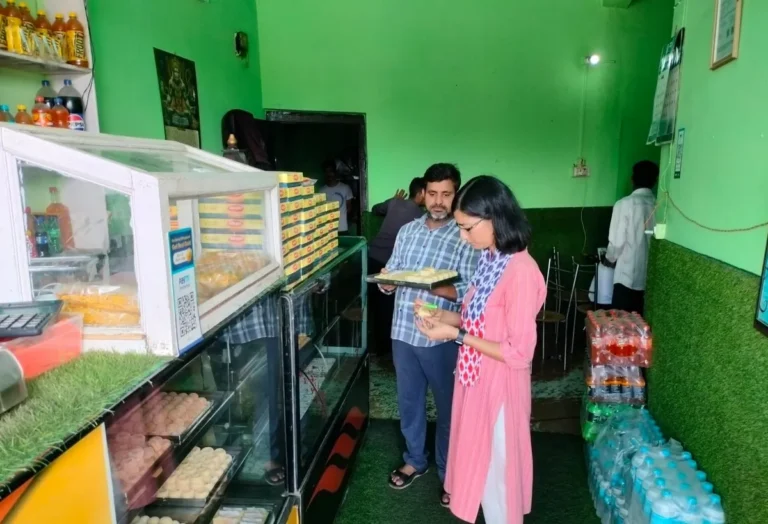 चंपावत में खाद्य सुरक्षा विभाग का निरीक्षण: 3 नमूने जांच के लिए भेजे, एनालॉग पनीर की बिक्री पर सख्त पाबंदी