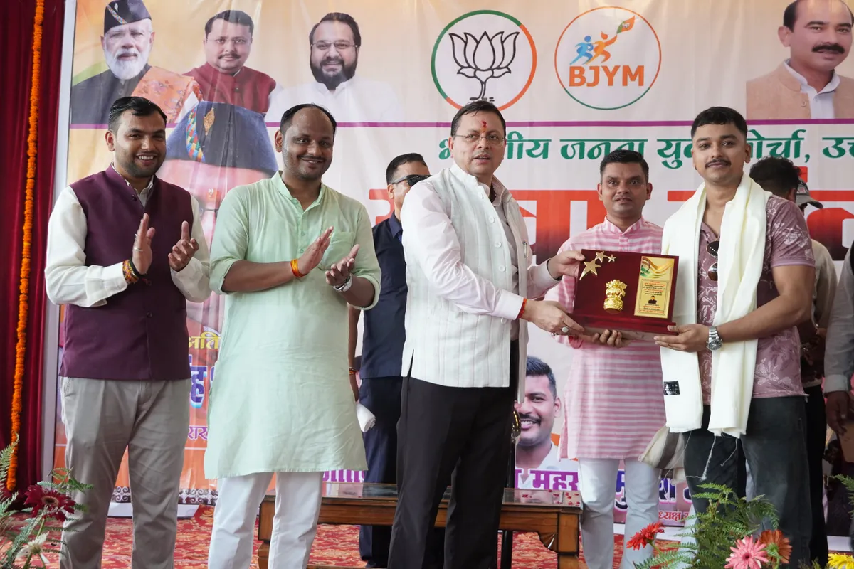 मुख्यमंत्री धामी ने बनबसा में युवाओं से किया संवाद, ‘विकसित भारत 2047’ और ‘ड्रग फ्री उत्तराखंड’ पर जोर