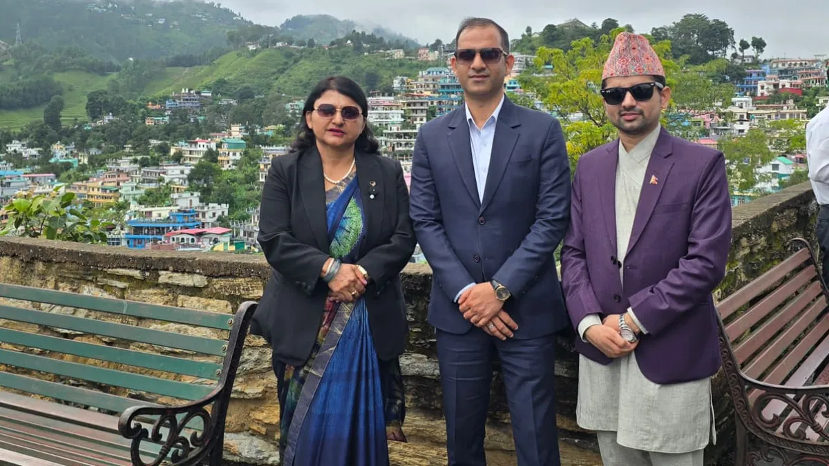 भारत-नेपाल समन्वय बैठक के बाद नेपाली अधिकारियों ने किया पिथौरागढ़ के ऐतिहासिक सौर किले का भ्रमण