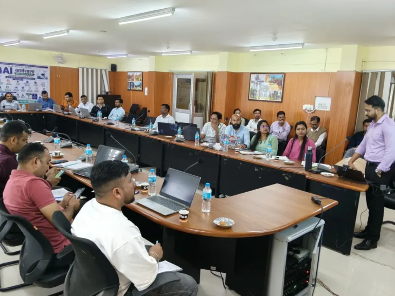 चंपावत में कृषि-उद्यान विभाग के कर्मचारियों को कृत्रिम बुद्धिमत्ता (AI) का प्रशिक्षण