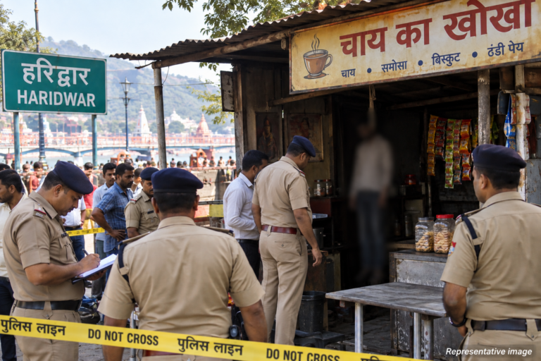 हरिद्वार: निठारी कांड के पूर्व आरोपी सुरेंद्र कोली का शव चाय के खोखे में फंदे से लटका मिला, जांच में जुटी पुलिस