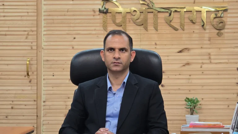 त्योहारी सीजन में यातायात नियमों के उल्लंघन पर होगी कड़ी कार्रवाई: जिलाधिकारी