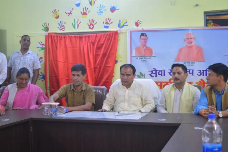 विद्यालयों में मूलभूत सुविधाओं की कमी पर शिक्षा मंत्री ने जताई चिंता, शीघ्र प्रस्ताव भेजने के निर्देश