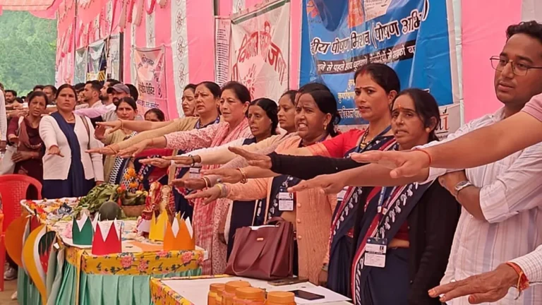 सल्ट में जन-जन की सरकार, जन-जन के द्वार कार्यक्रम के तहत 210 लोगों को योजनाओं का लाभ