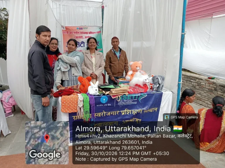 सरस मेले में आरसेटी ने पेश किए प्रशिक्षणार्थियों के उत्पाद, दर्शकों ने सराहा
